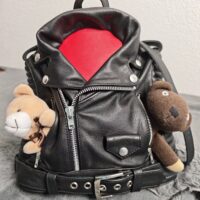 Lederrucksack im Biker-Style